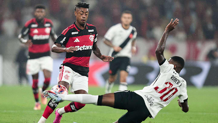 Bruno Henrique é conhecido como "Rei dos clássicos"
