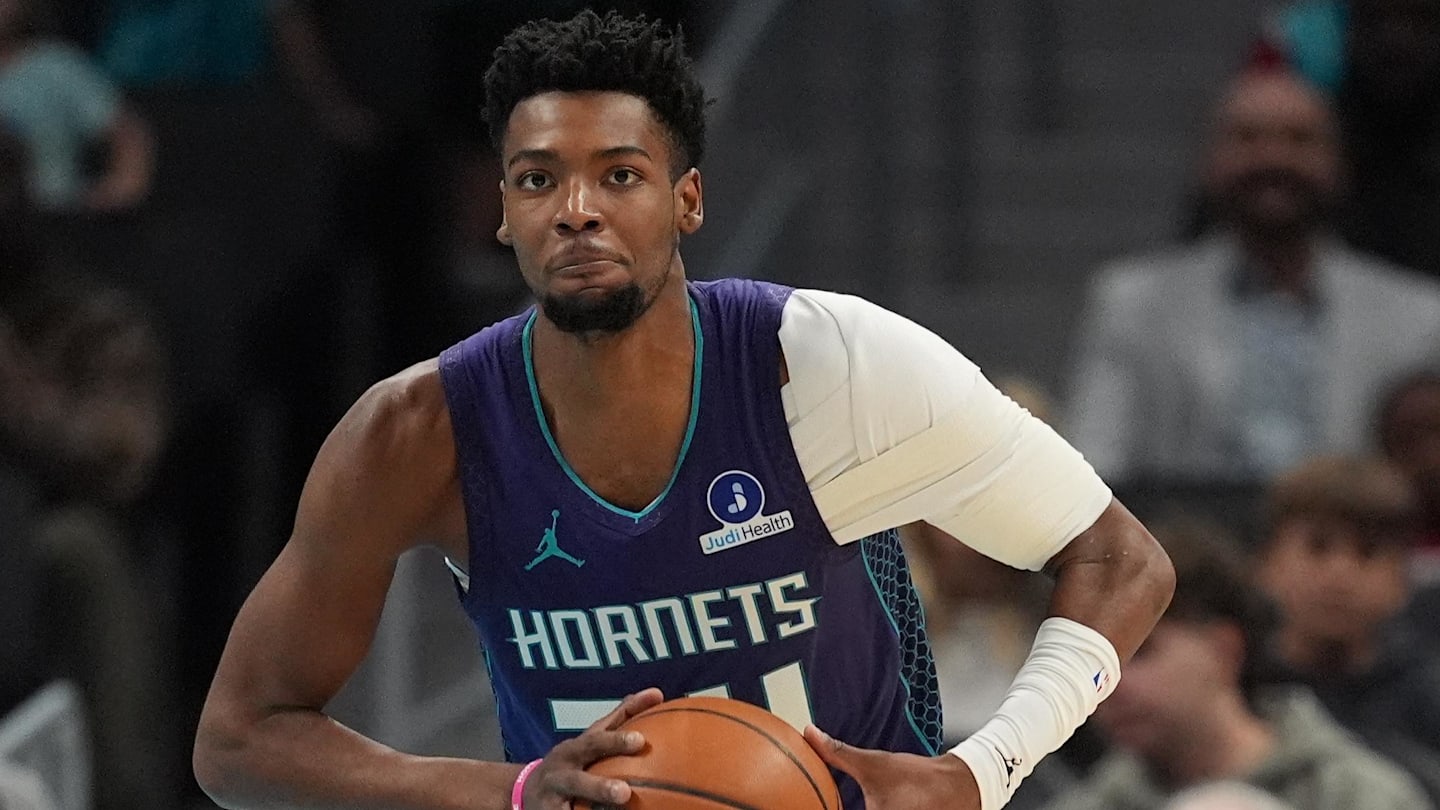 Miller Leads Hornets To Third Straight Win In Blowout Over 76ers: Roll Call