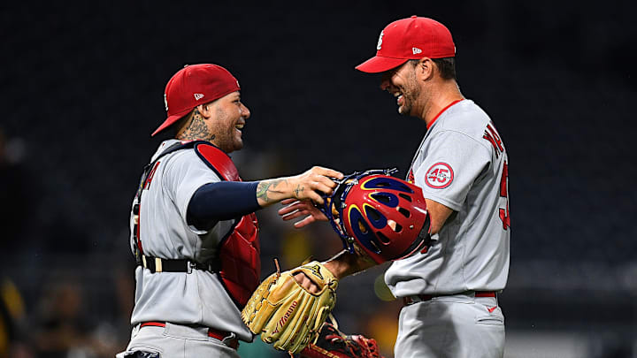 Adam Wainwright y Yadier Molina siguen haciendo historia en la MLB