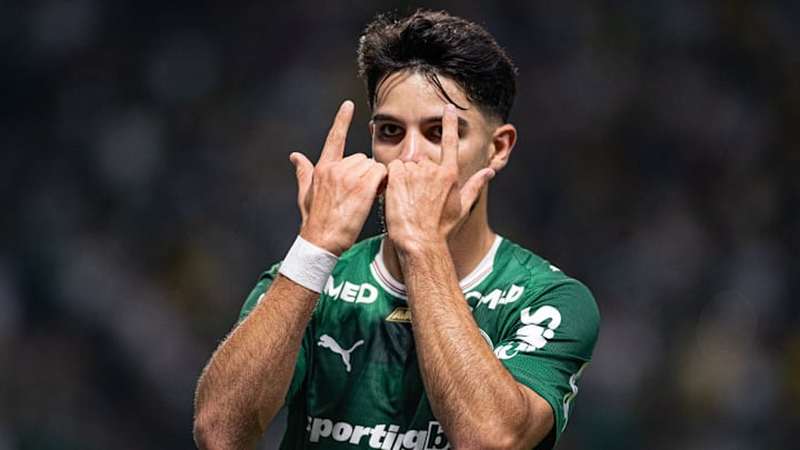 Flaco López marcou o gol decisivo no Allianz Parque