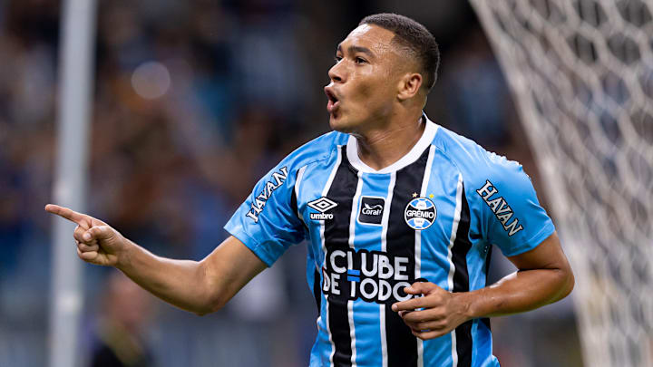 Carlos Vinícius é a esperança de gols do Grêmio para o duelo na Arena do Grêmio, pela Copa do Brasil
