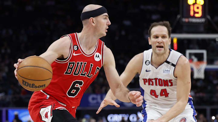 Mar 1, 2023; Detroit, Michigan, USA;  Chicago Bulls guard Alex Caruso (6) dribbles on Detroit
