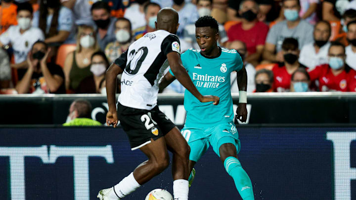 Valencia e Real Madrid se enfrentam pela Supercopa da Espanha