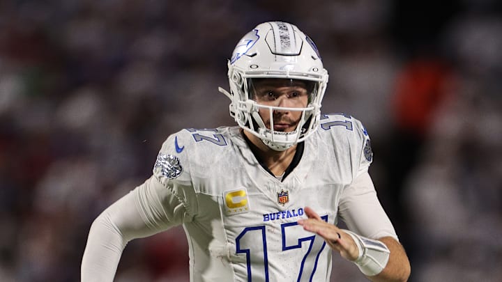New England Patriots v Buffalo Bills - NFL 2025