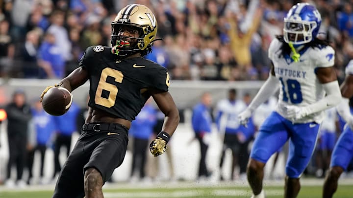 Vanderbilt wide receiver Tre Richardson (6) scores his third touchdown against Kentucky during the second quarter at FirstBank Stadium in Nashville, Tenn., Saturday, Nov. 22, 2025.