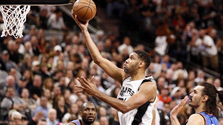 May 2, 2016; San Antonio, TX, USA; San Antonio Spurs power forward Tim Duncan (21) shoots the ball May 2, 2016; San Antonio, TX, USA; San Antonio Spurs power forward Tim Duncan (21) shoots the ball