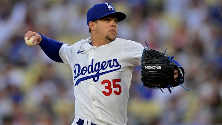 Seattle Mariners v Los Angeles Dodgers Seattle Mariners v Los Angeles Dodgers