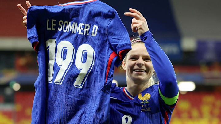 Eugénie Le Sommer - Equipe de France