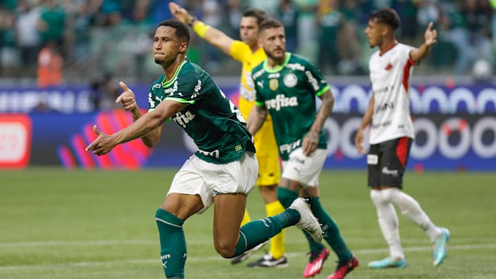 Murilo foi o autor do único gol do jogo no Allianz Parque
