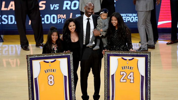 Golden State Warriors v Los Angeles Lakers