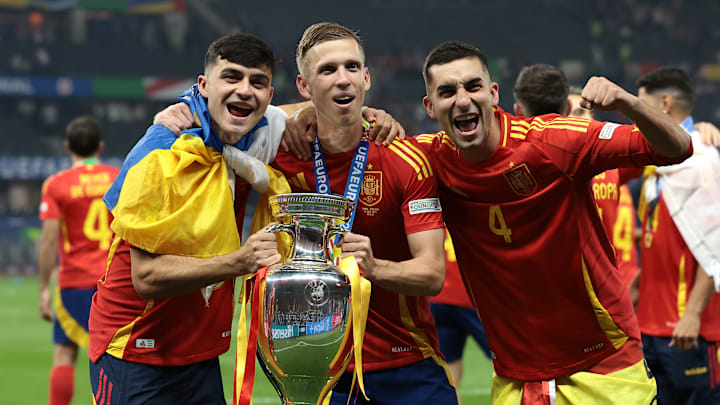 Pedri, Dani Olmo, and Ferran Torres are all in Luis de la Fuente´s team against Holland.