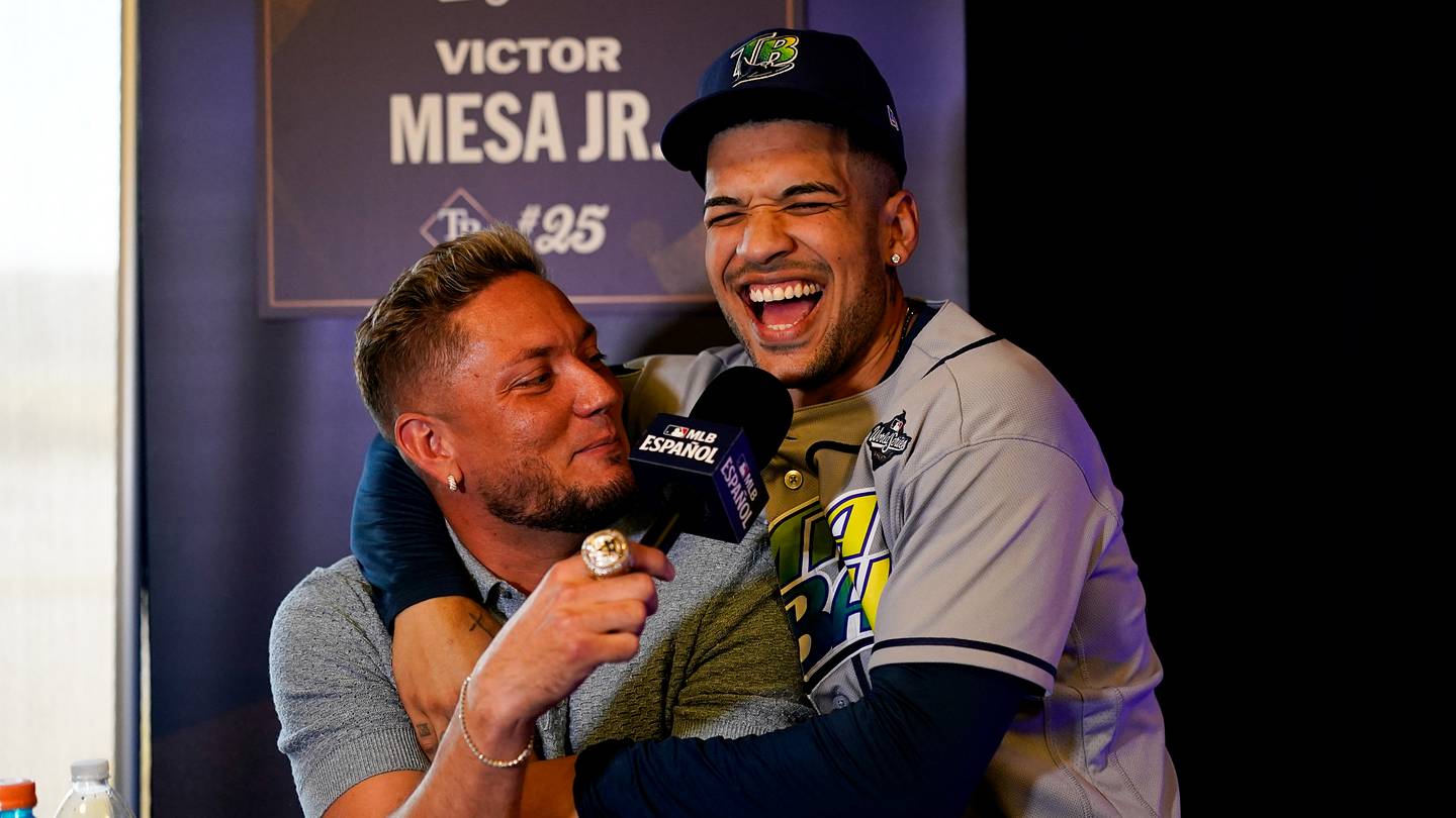 Dodgers News: Miguel Rojas World Series correspondent, Will Klein surgery, coaching update