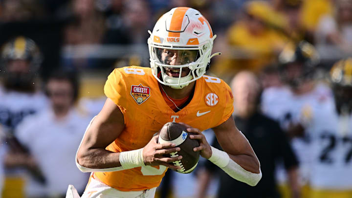 Cheez-It Citrus Bowl - Iowa v Tennessee
