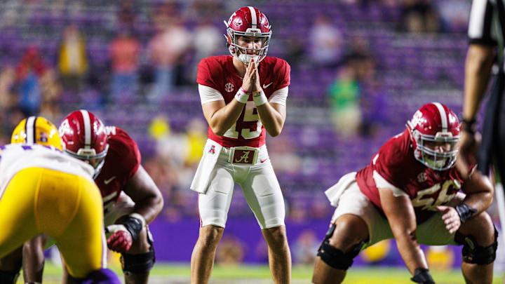 Alabama Crimson Tide quarterback Ty Simpson (15)