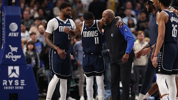Dallas Mavericks, Kyrie Irving, Naji Marshall