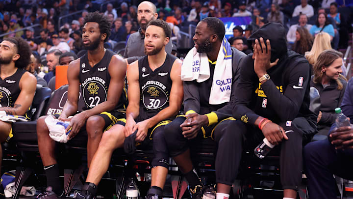 Stephen Curry se perderá al menos dos semanas