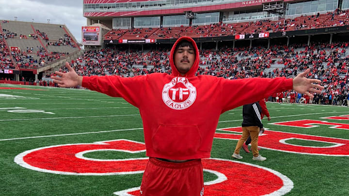 5-star offensive tackle Jackson Cantwell