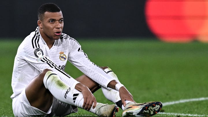 Kylian Mbappé est sorti blessé face à l'Atalanta Bergame.