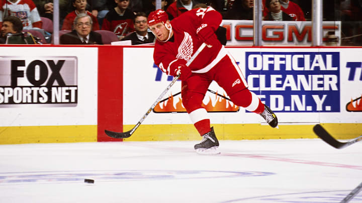 Jan 28, 2003; East Rutherford, NJ, USA; FILE PHOTO; Detroit Red Wings right wing Brett Hull (17) in action against the New Jersey Devils at Continental Airlines Arena. Mandatory Credit: Lou Capozzola-USA TODAY NETWORK
