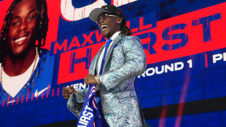 Apr 24, 2025; Green Bay, WI, USA; Kentucky Wildcats cornerback Maxwell Hairston is selected by the Buffalo Bills as the number 30 pick in the first round of the 2025 NFL Draft