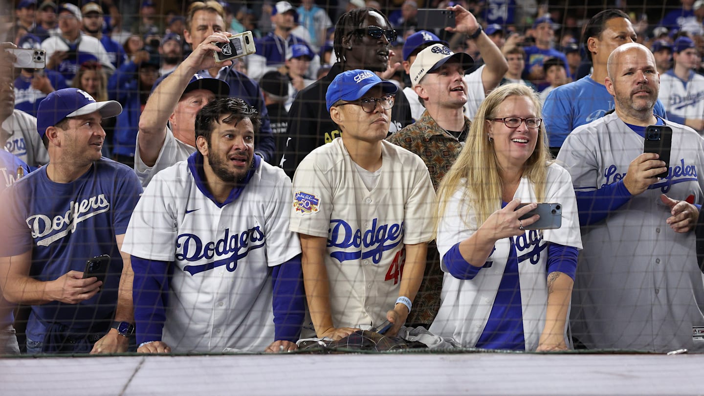 Dodgers fans already turning on organization after praising them for  massive offseason expenditures