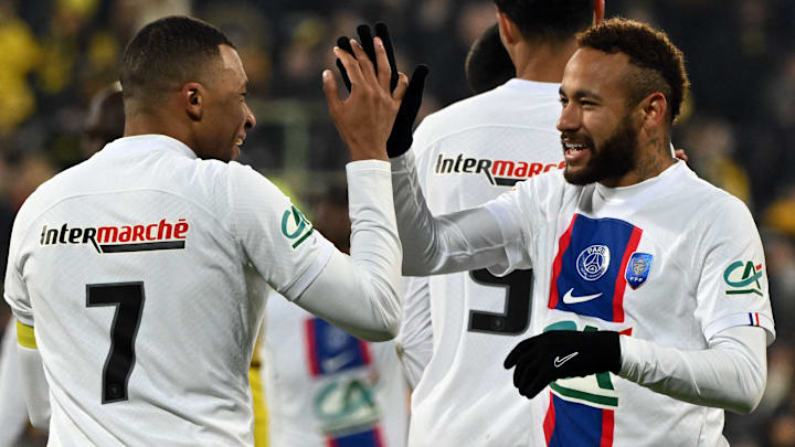 Mbappé marcou cinco dos sete gols do PSG