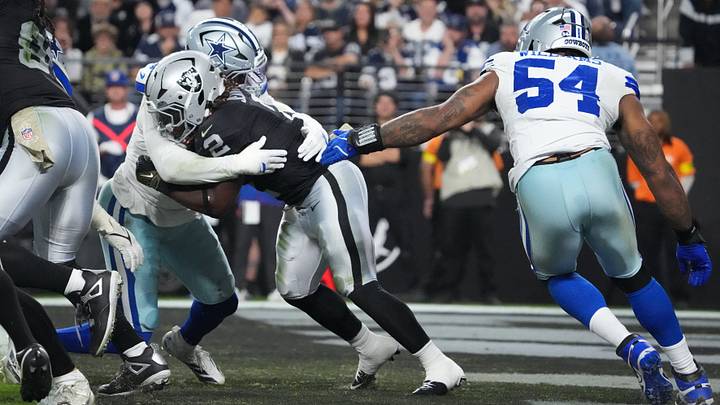 Dallas Cowboys defensive end Donovan Ezeiruaku. Dallas Cowboys defensive end Donovan Ezeiruaku.