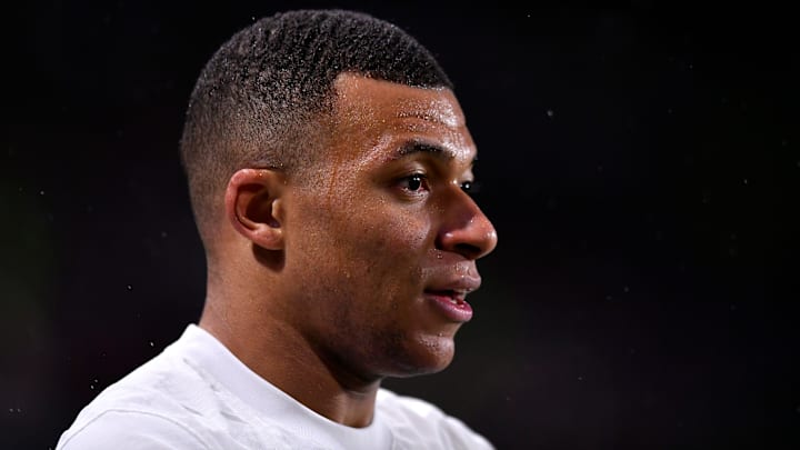 Kylian Mbappé est inconvoité. Kylian Mbappé est inconvoité.