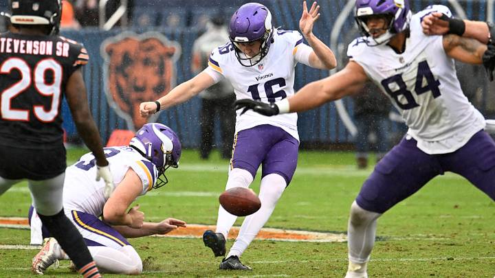Sep 20, 2026; Chicago, Illinois, USA; Minnesota Vikings placekicker Will Reichard (16) kicks a forty-nine yard field goal held by quarterback J.J. McCarthy (9) against the Chicago Bears during the first half at Soldier Field. Mandatory Credit: Matt Marton-Imagn Images Sep 20, 2026; Chicago, Illinois, USA; Minnesota Vikings placekicker Will Reichard (16) kicks a forty-nine yard field goal held by quarterback J.J. McCarthy (9) against the Chicago Bears during the first half at Soldier Field. Mandatory Credit: Matt Marton-Imagn Images