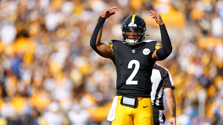 Los Angeles Chargers v Pittsburgh Steelers