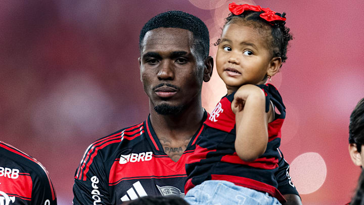 Evertton Araújo pode trocar o Flamengo pelo Grêmio em 2026 Evertton Araújo pode trocar o Flamengo pelo Grêmio em 2026