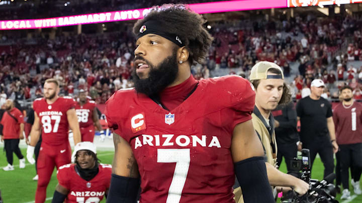 Jan 5, 2025; Glendale, Arizona, USA; Arizona Cardinals linebacker Kyzir White (7) against the San Francisco 49ers at State Farm Stadium. Mandatory Credit: Mark J. Rebilas-Imagn Images