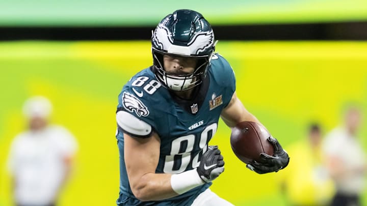 Feb 9, 2025; New Orleans, LA, USA; Philadelphia Eagles  tight end Dallas Goedert (88) against the Kansas City Chiefs during Super Bowl LIX at Ceasars Superdome. 