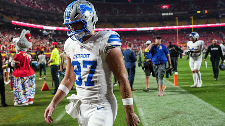 Detroit Lions tight end Sam LaPorta (87) walks off the field after 30-13 loss to Kansas City Chiefs at Arrowhead Stadium in Kansas City, Missouri on Sunday, Oct. 12, 2025.