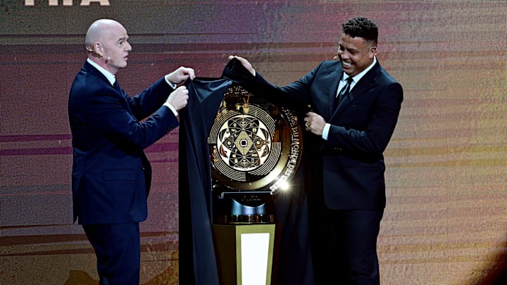 On va bientôt avoir le droit au nouveau format de la Coupe du monde des clubs de la FIFA. On va bientôt avoir le droit au nouveau format de la Coupe du monde des clubs de la FIFA.