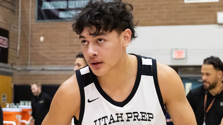 Jan 4, 2025; Gilbert, AZ, USA; Utah Prep Academy forward Jackson Kiss (4) against Faith Family Academy (TX) during the Hoophall West High School Invitational at Highland High School.