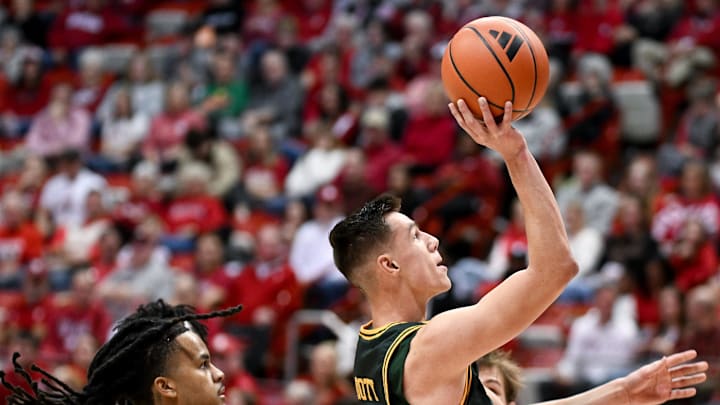 Syracuse basketball was awful from the free-throw line a season ago. That should change in the upcoming campaign.