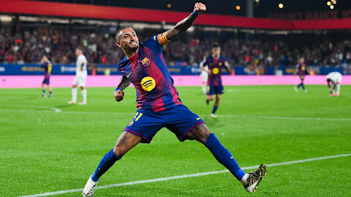 Raphinha será um dos titulares do Barcelona contra o Real Oviedo