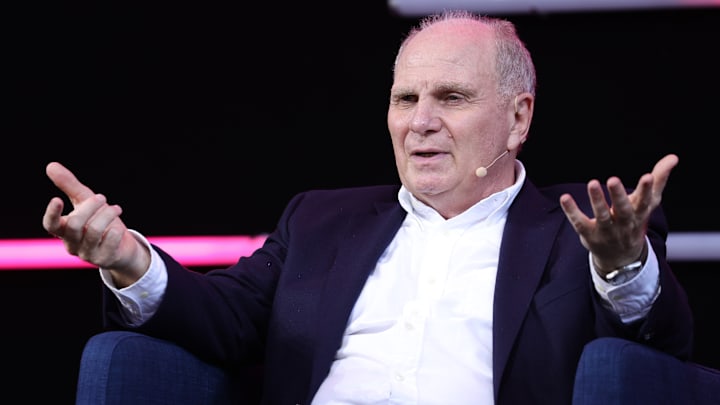 Uli Hoeneß ist noch nicht von der Bildfläche verschwunden