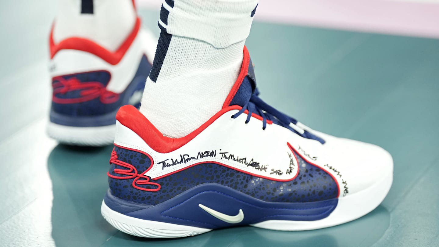 adidas yeezy boost 700 buy online