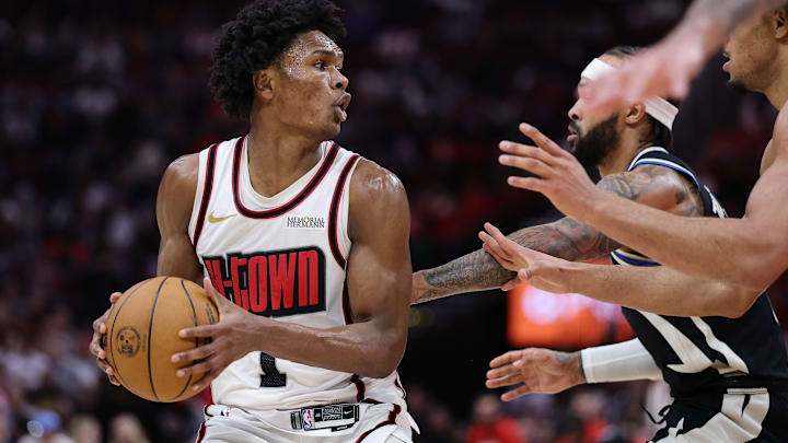 Milwaukee Bucks v Houston Rockets