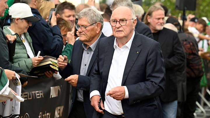 Horst Köppel beim 125-jährigen Vereinsjubiläum im vergangenen Jahr Horst Köppel beim 125-jährigen Vereinsjubiläum im vergangenen Jahr