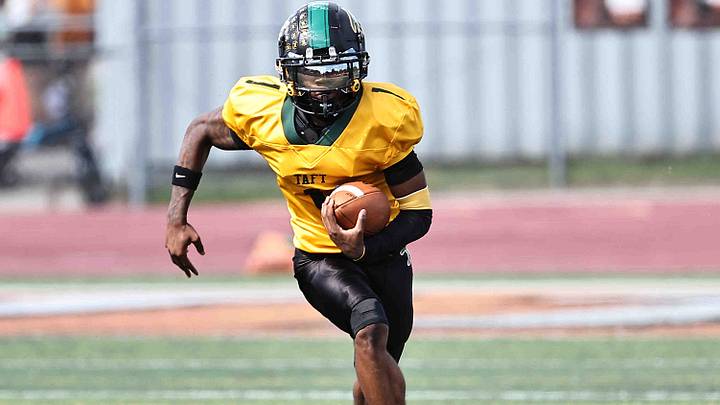 Taft quarterback Monsanna Torbert (1) runs the ball during the Senators' win over Withrow on Saturday, Sept. 27, 2025.