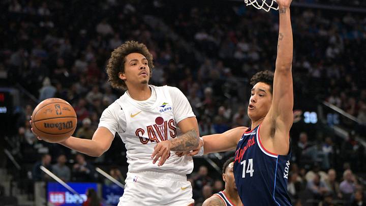 Feb 4, 2026; Inglewood, California, USA; Cleveland Cavaliers guard Craig Porter Jr. (9) passes the ball around Los Angeles Clippers guard Kobe Sanders (4) in the first half at Intuit Dome. Mandatory Credit: Jayne Kamin-Oncea-Imagn Images Feb 4, 2026; Inglewood, California, USA; Cleveland Cavaliers guard Craig Porter Jr. (9) passes the ball around Los Angeles Clippers guard Kobe Sanders (4) in the first half at Intuit Dome. Mandatory Credit: Jayne Kamin-Oncea-Imagn Images