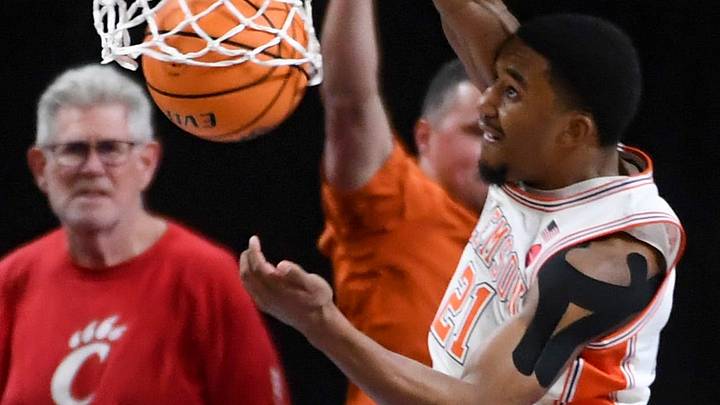 Clemson Tigers guard Ace Buckner (21) dunks the ball Sunday, Dec. 21, 2025, during the NCAA men’s basketball game against the Cincinnati Bearcats at Bon Secours Wellness Arena in Greenville, South Carolina. Clemson Tigers won 68-65. Clemson Tigers guard Ace Buckner (21) dunks the ball Sunday, Dec. 21, 2025, during the NCAA men’s basketball game against the Cincinnati Bearcats at Bon Secours Wellness Arena in Greenville, South Carolina. Clemson Tigers won 68-65.