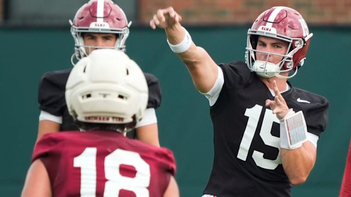Alabama quarterback Ty Simpson