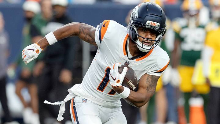 August 22, 2026, Denver, Colorado, USA: Broncos WR JAYLEN WADDLE starts his run to the sidelines after a catch during the 1st. Half at Empower Field at Mile High Friday evening. Packers beat the Broncos in Pre-Season 33-13. August 22, 2026, Denver, Colorado, USA: Broncos WR JAYLEN WADDLE starts his run to the sidelines after a catch during the 1st. Half at Empower Field at Mile High Friday evening. Packers beat the Broncos in Pre-Season 33-13.