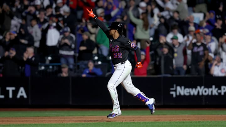 The Mets are home favorites against the Cubs on Saturday night.