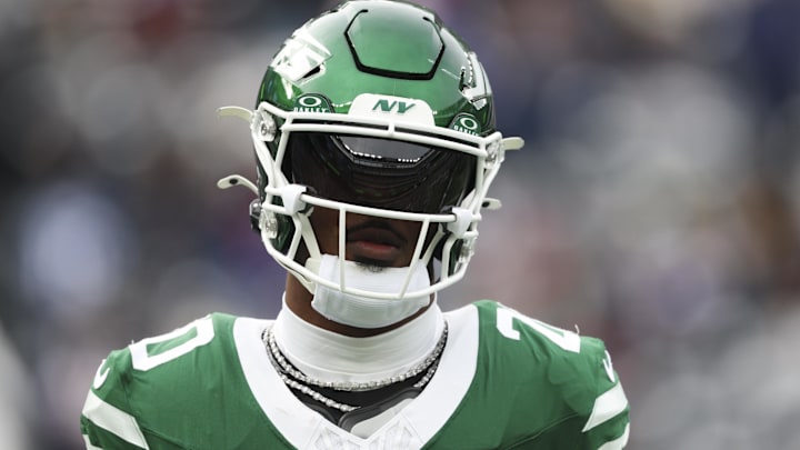 Dec 28, 2025; East Rutherford, New Jersey, USA; New York Jets running back Breece Hall (20) prior to the game against the New England Patriots at MetLife Stadium.