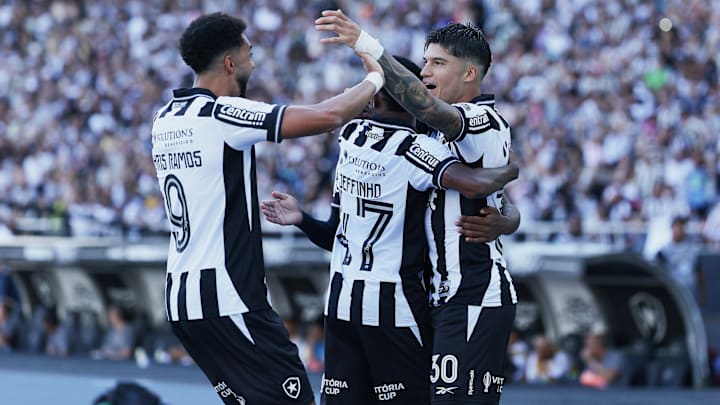 Botafogo terá cinco jogos pelo Brasileirão 2025 no mês de novembro